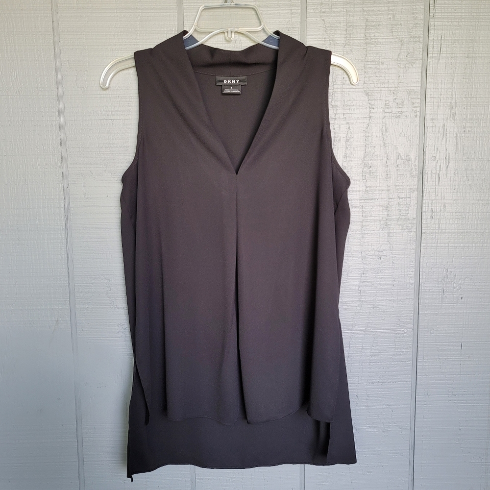 DKNY Women's Short Sleeve V-neck Black Top. Size S - Picture 1 of 5